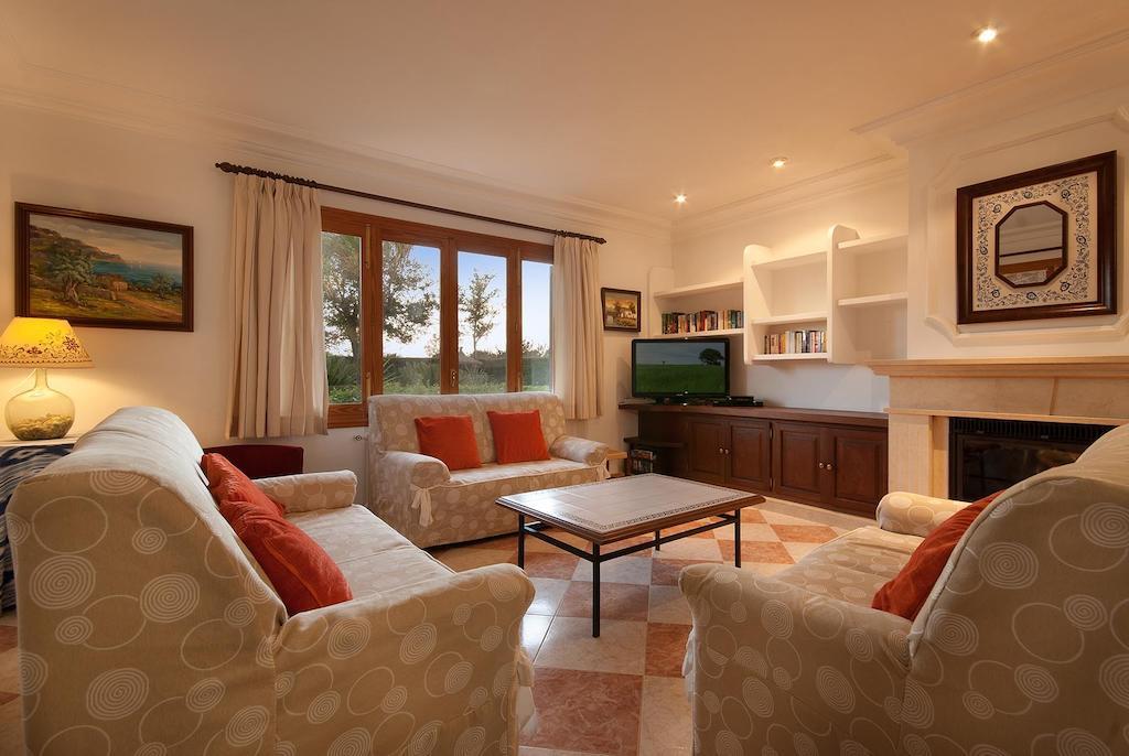 La Rosaleda Villa